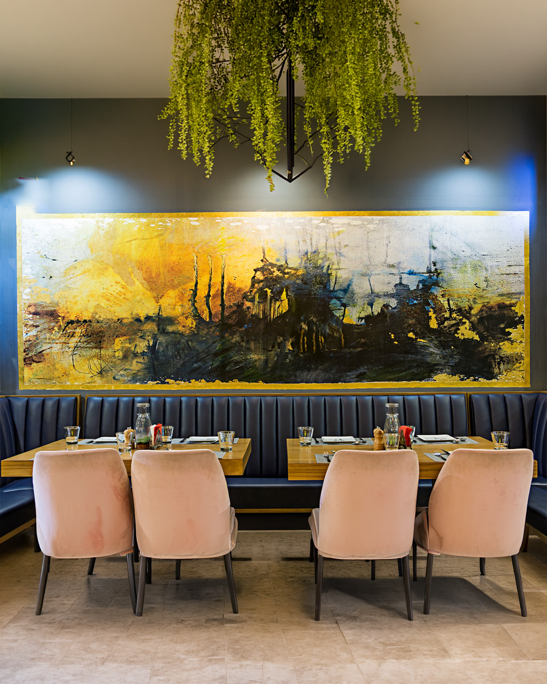 Hotels & Resorts wall printing